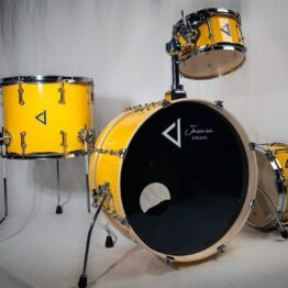 Sentinel Witch Sunny Yellow 20" - 10" - 14" - 13"r